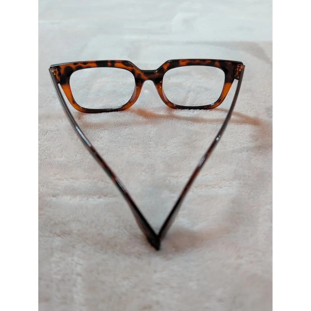 Tortoise Shell Rectangular Eyeglass Frames‎ Bold Geometric Academic Style
